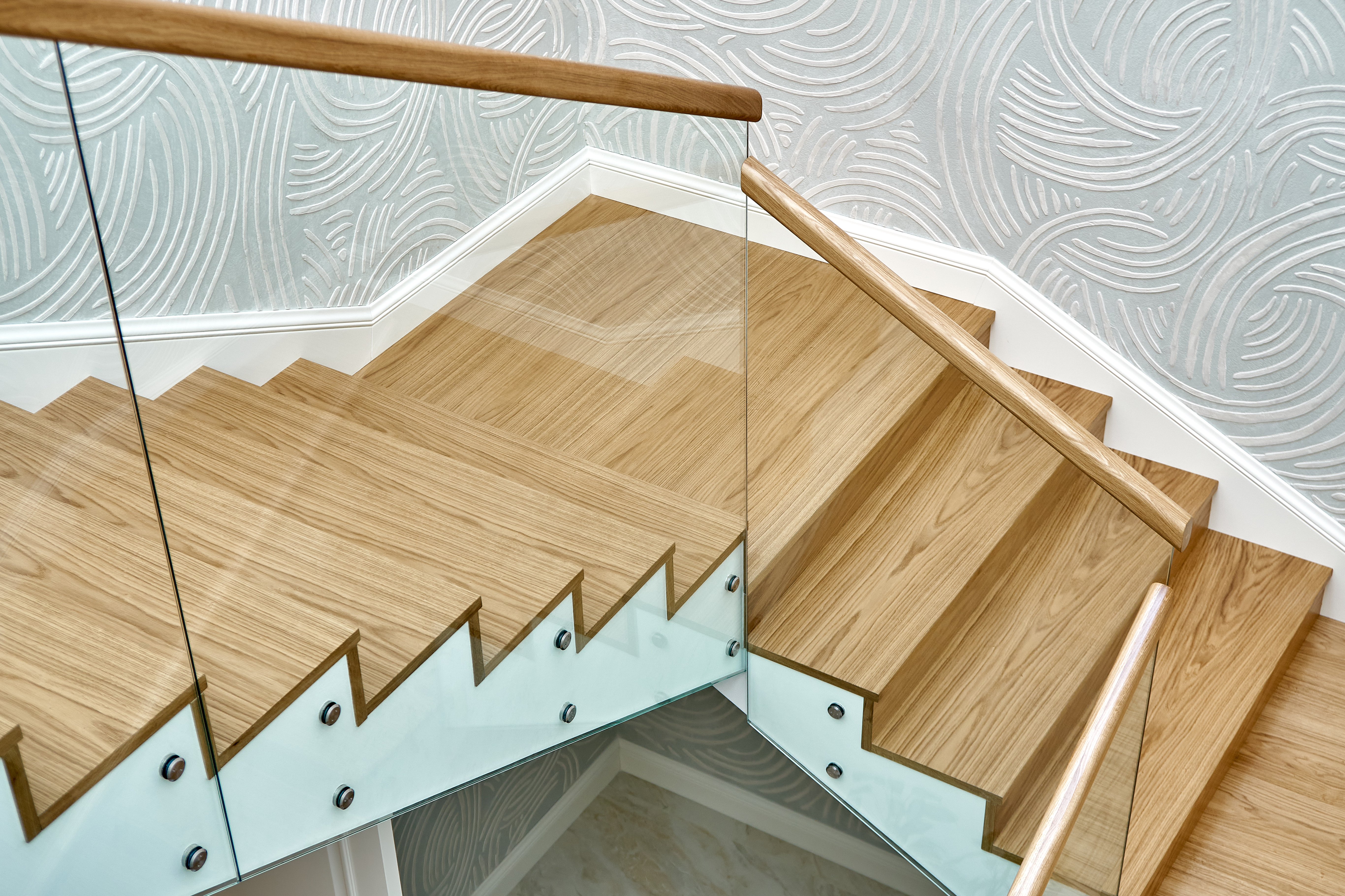Custom glass railing installation Dallas